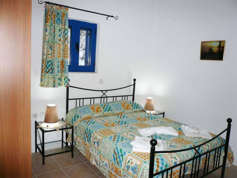 Kionia Apartments Kerames Pokoj fotografie